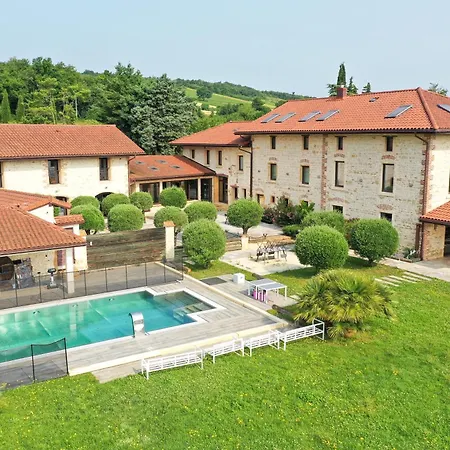 Le Clos Dore Guest house *